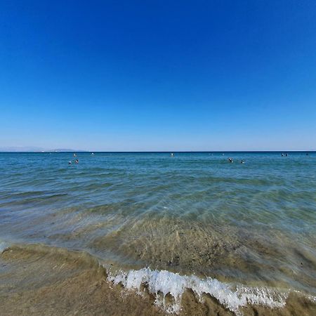 Artemis Bay Apartments Near Sea And Airport المظهر الخارجي الصورة
